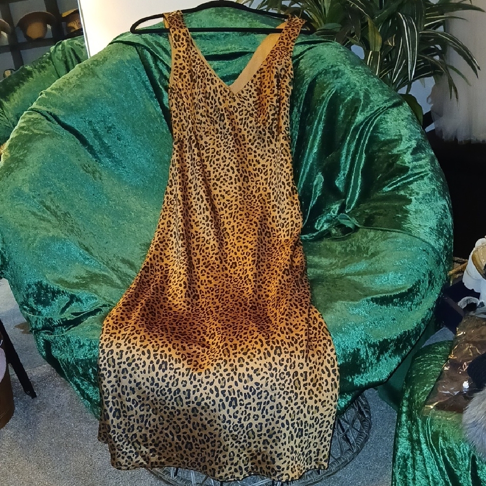 American Eagle Outfitters Brown Leopard Print Top